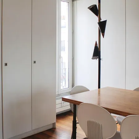 Beautiful Dwelling Overlooking Le Sacre-coeur *