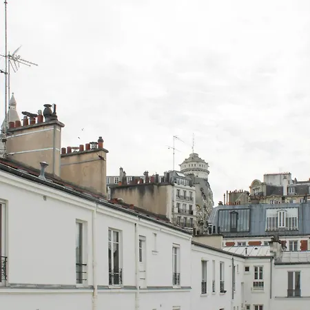 Appartamento Beautiful Dwelling Overlooking Le Sacre-coeur Parigi